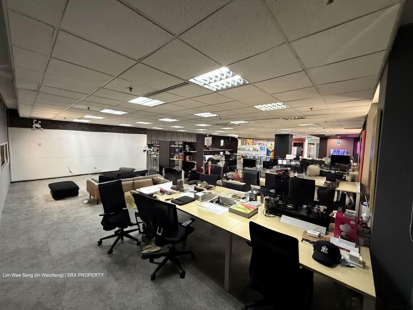 Cecil Court (D1), Office #555559201